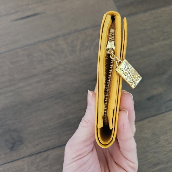 Vintage Yves Saint Laurent Yellow Folded Embossed Leather Wallet - MINT - Picture 6 of 15